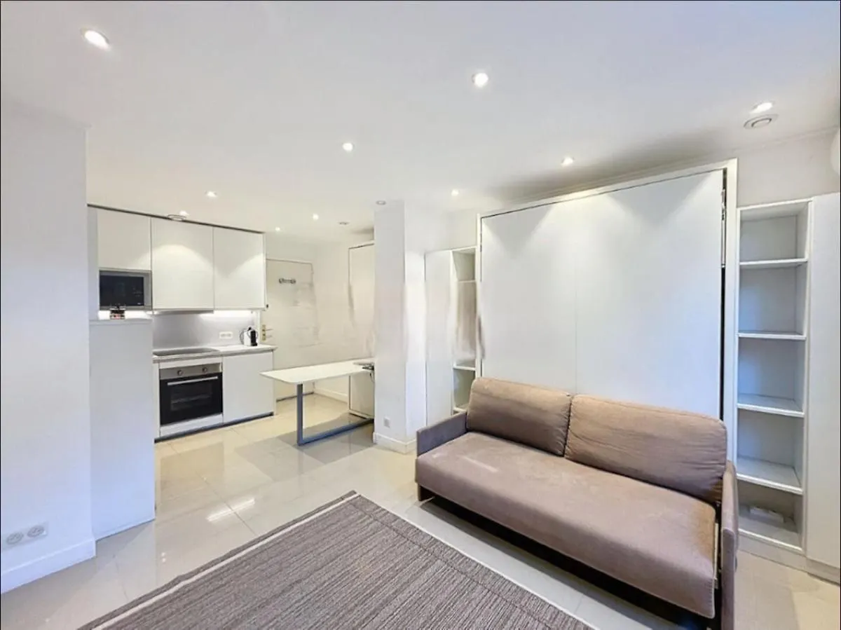 Charmant Studio Proche Plage Roquebrune-Cap-Martin Apartment